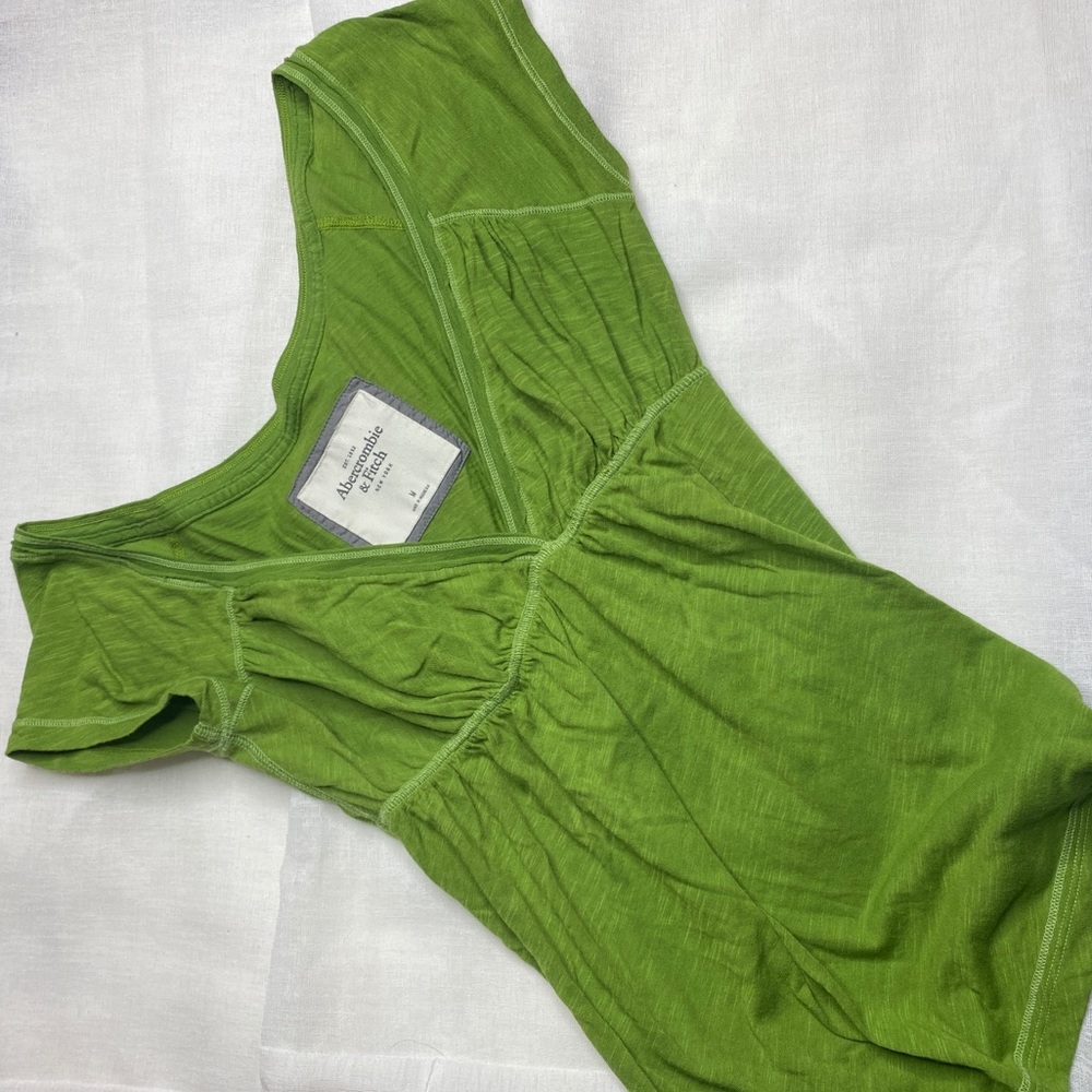 ✨NEW✨ Abercrombie & Fitch Green Shirt!